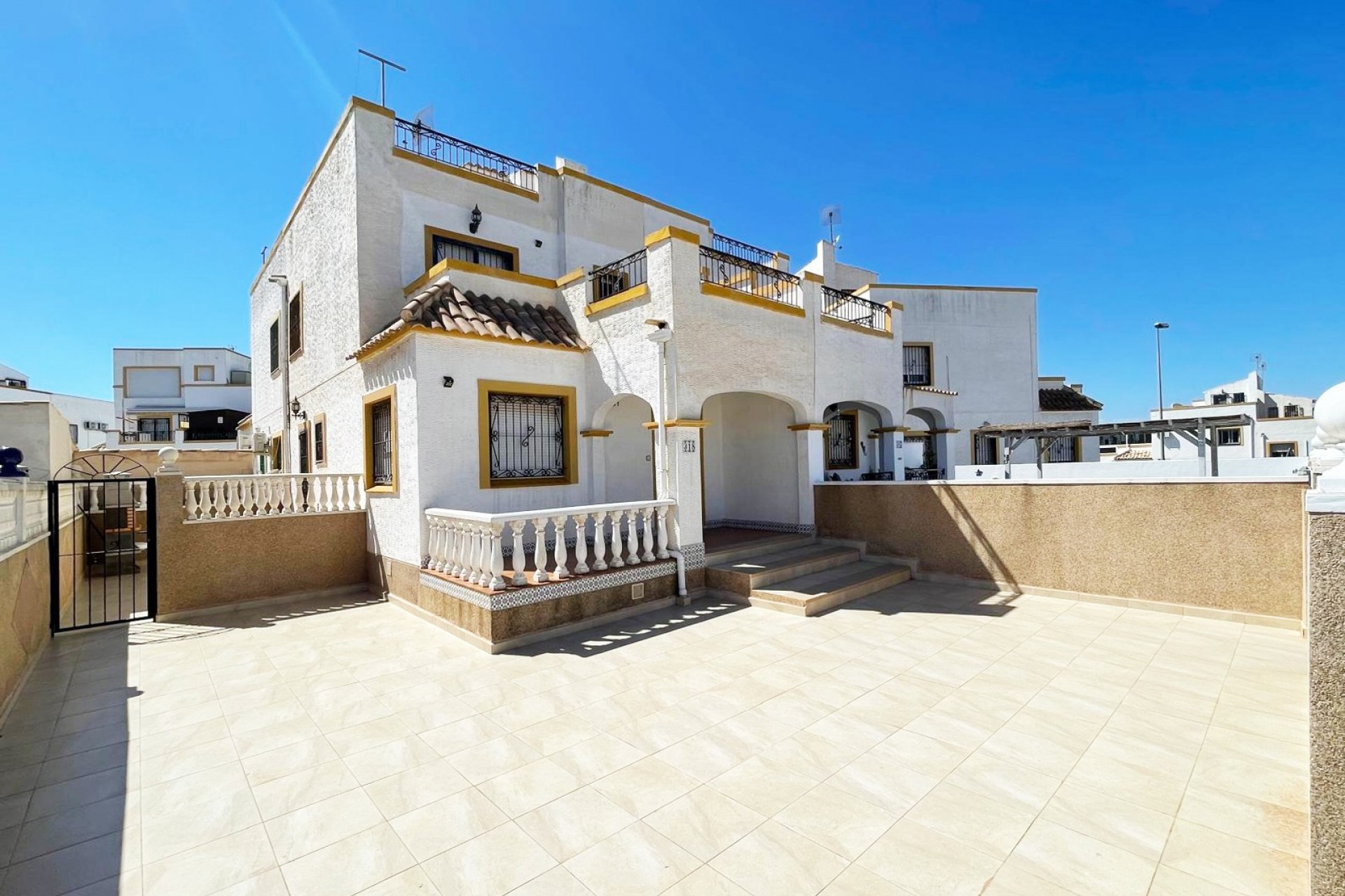 Återförsäljning - Duplex -
Orihuela Costa - Costa Blanca