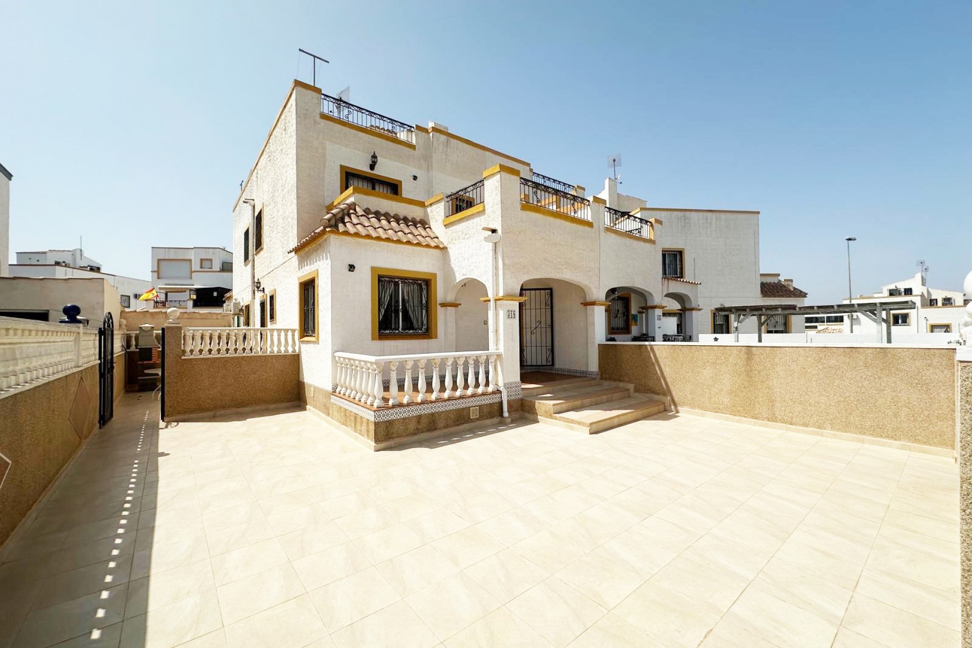 Återförsäljning - Duplex -
Orihuela Costa - Costa Blanca