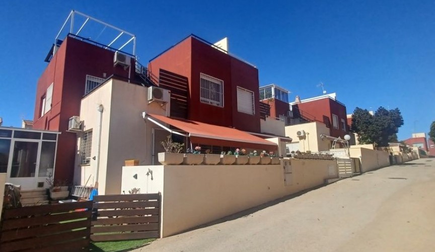 Återförsäljning - Duplex -
Orihuela Costa - Costa Blanca