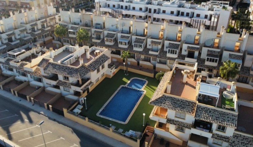 Återförsäljning - Duplex -
Orihuela Costa - Costa Blanca