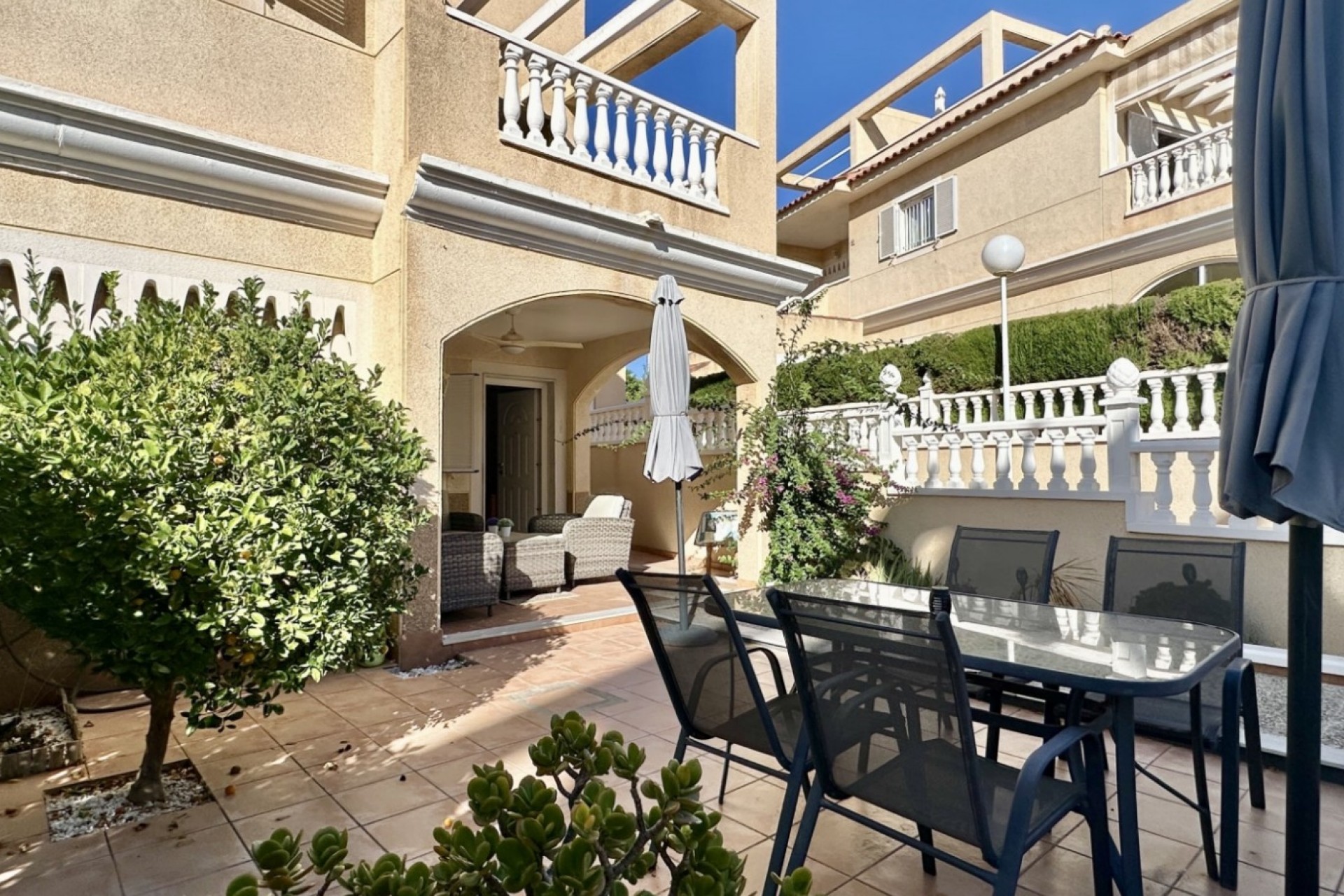 Återförsäljning - Duplex -
Orihuela Costa - Costa Blanca