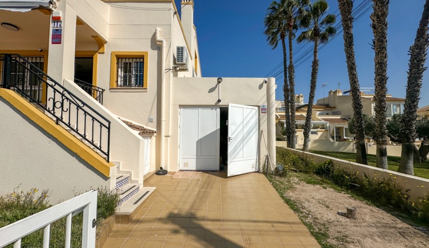 Återförsäljning - Duplex -
Orihuela Costa - Costa Blanca