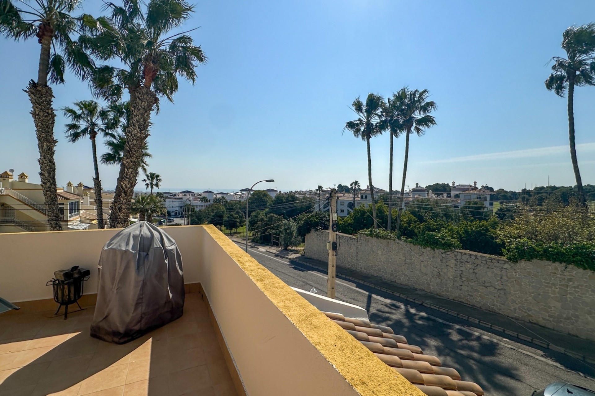 Återförsäljning - Duplex -
Orihuela Costa - Costa Blanca