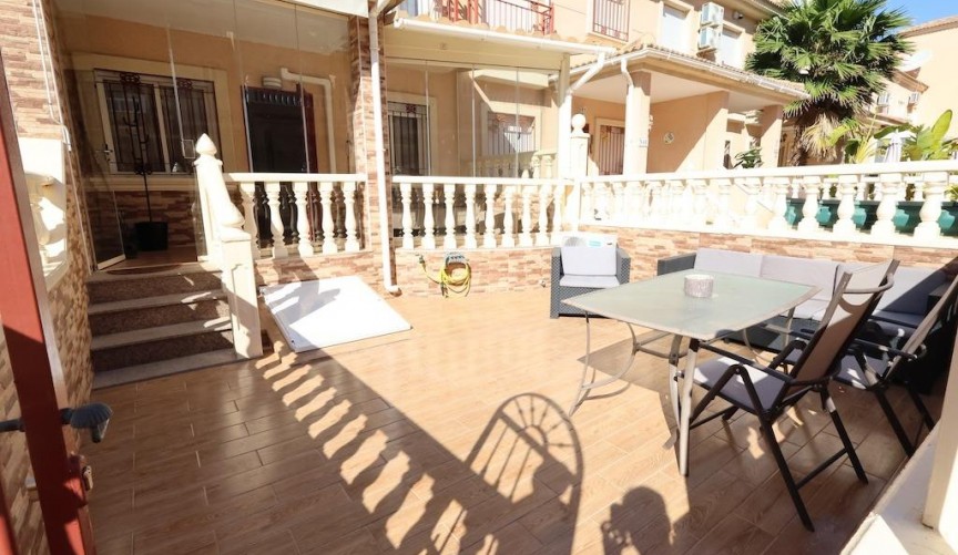Återförsäljning - Duplex -
Orihuela Costa - Costa Blanca