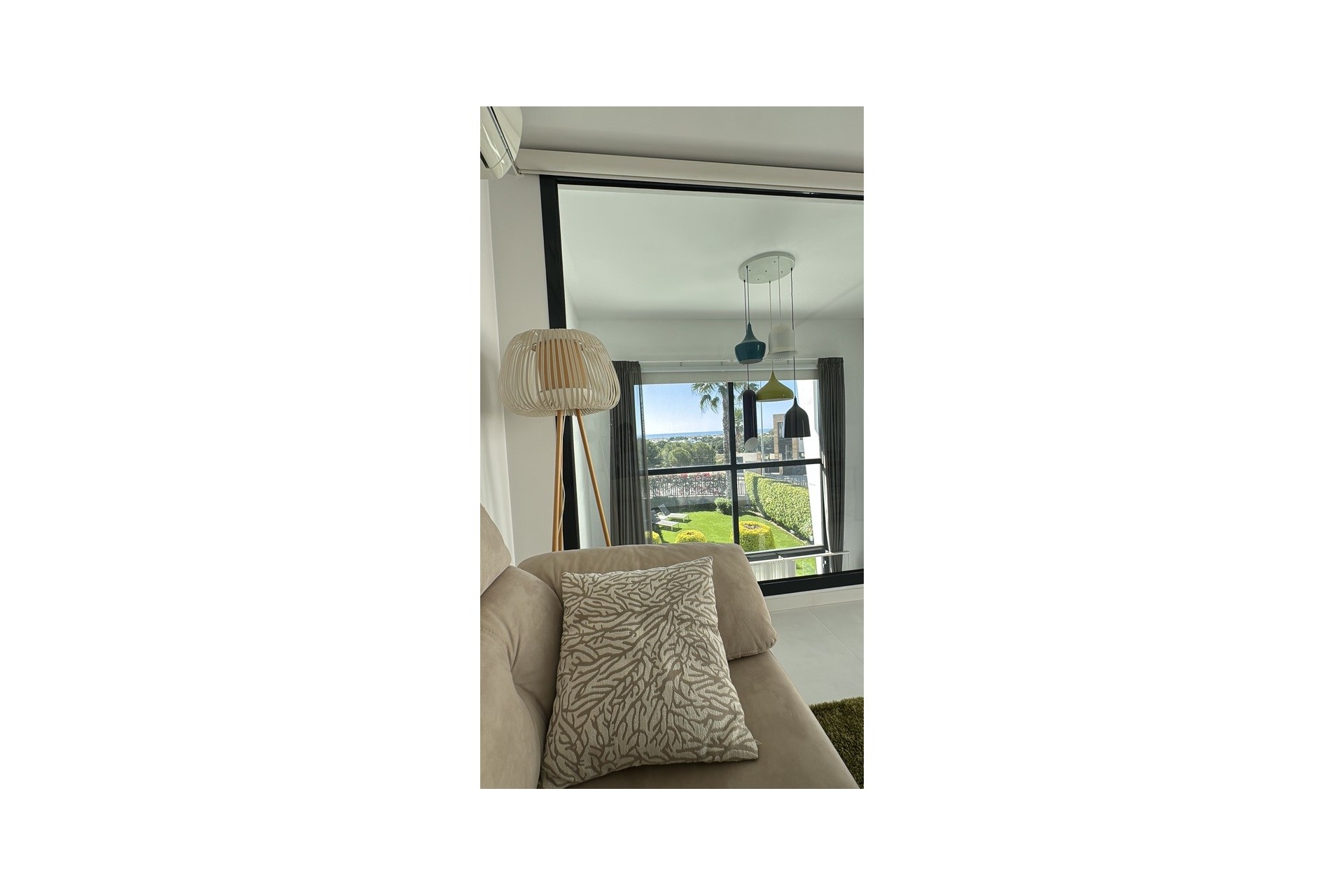 Återförsäljning - Duplex -
Orihuela Costa - Costa Blanca