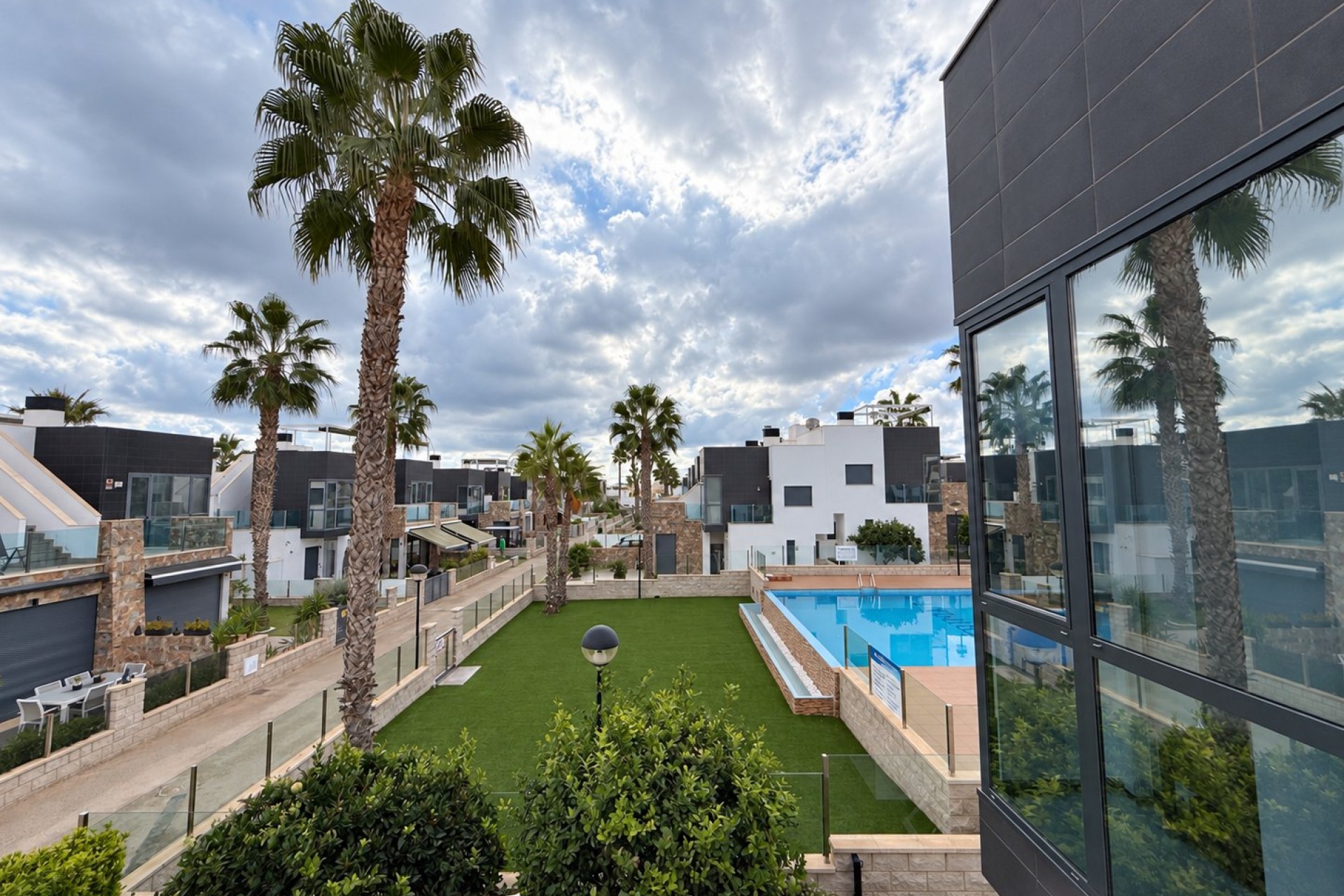 Återförsäljning - Duplex -
Orihuela Costa - Costa Blanca