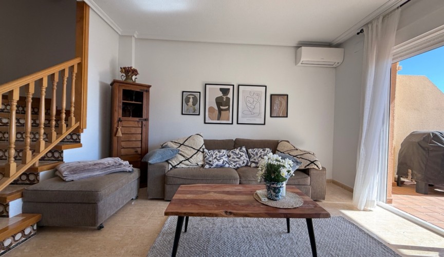 Återförsäljning - Duplex -
Orihuela - Inland