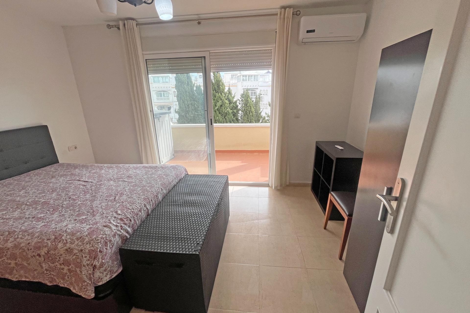 Återförsäljning - Duplex -
San Miguel de Salinas - Las Filipinas