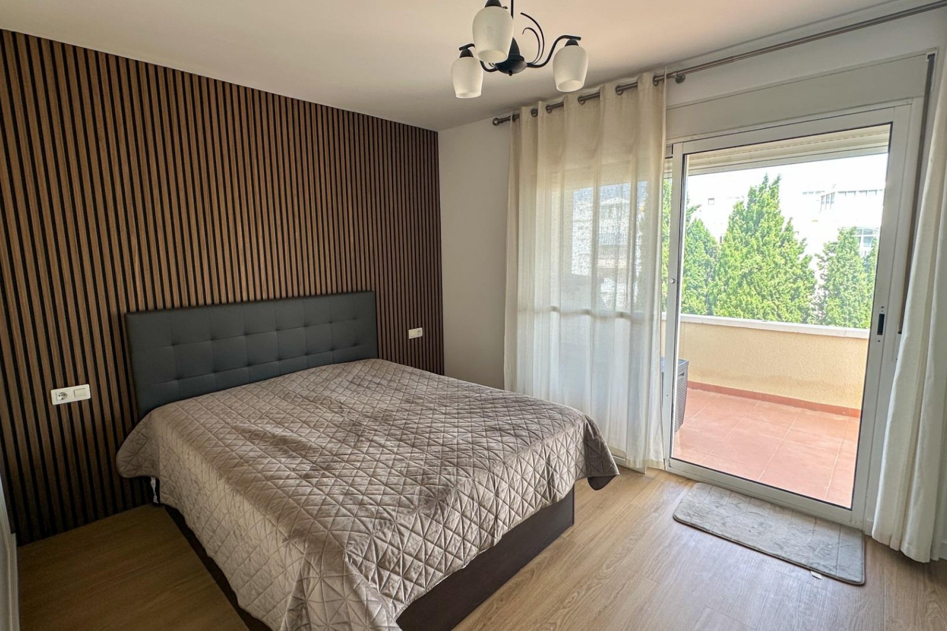 Återförsäljning - Duplex -
San Miguel de Salinas - Las Filipinas