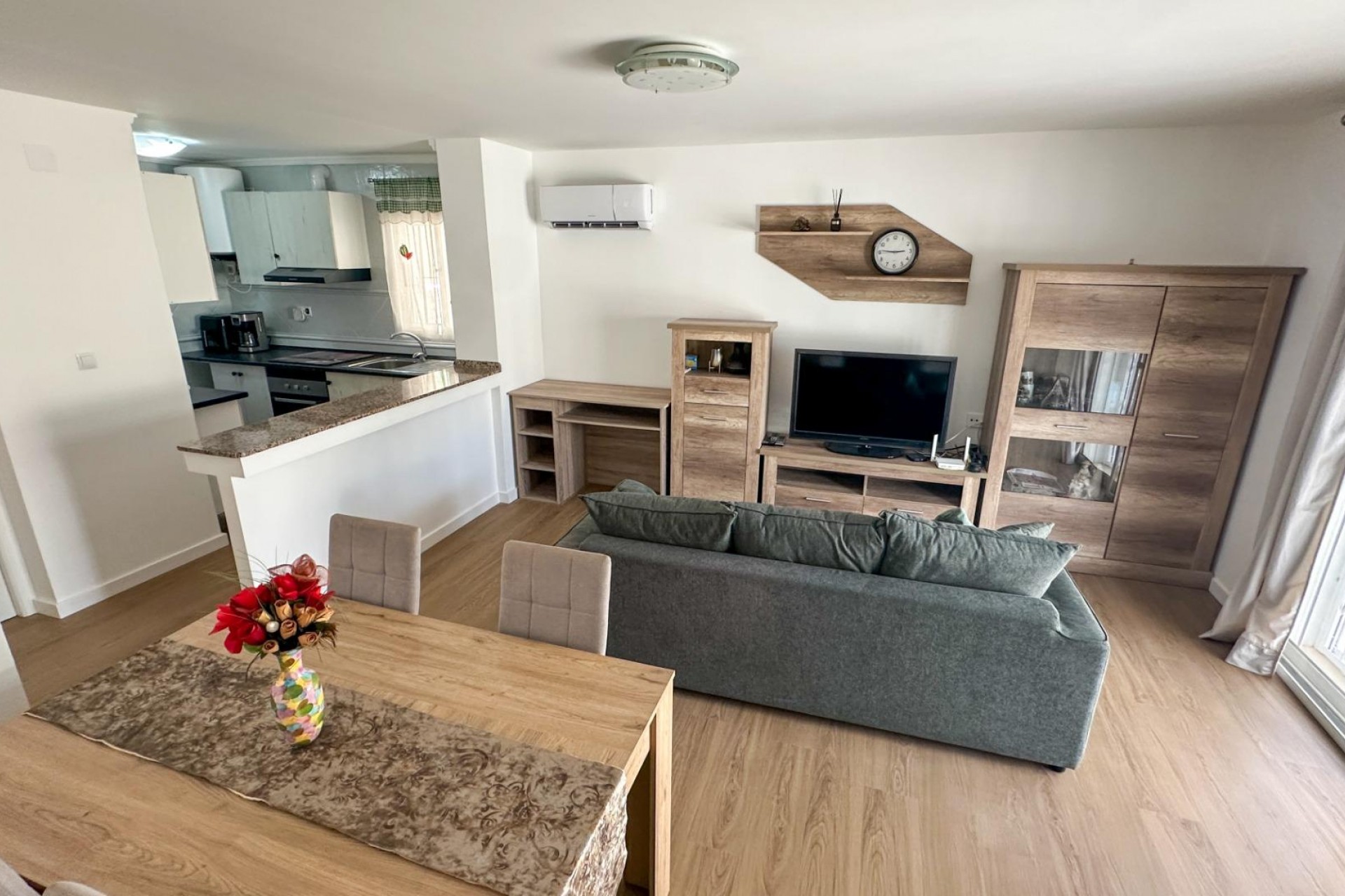 Återförsäljning - Duplex -
San Miguel de Salinas - Las Filipinas