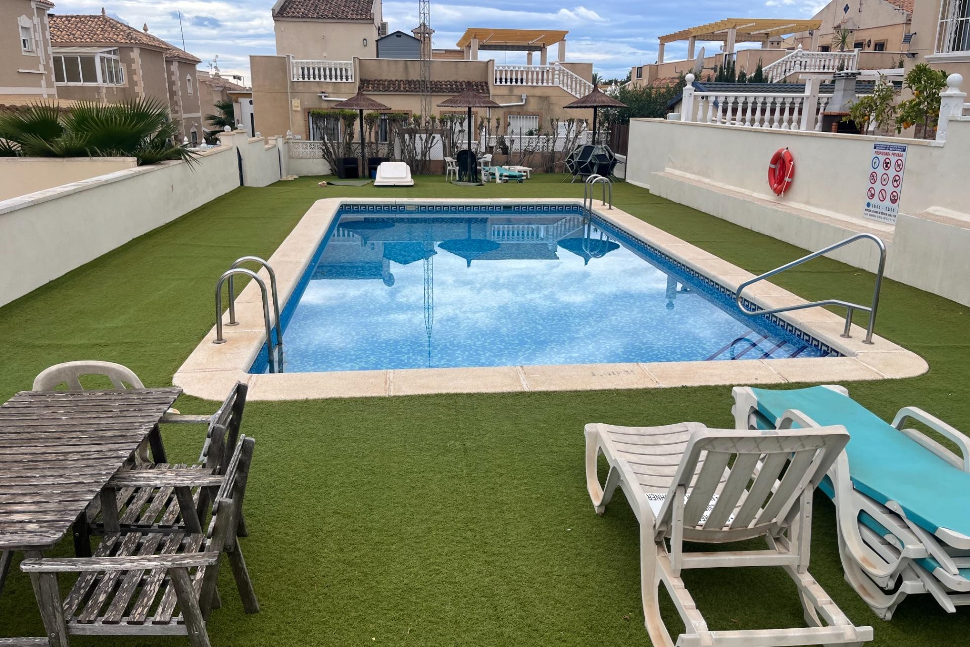 Återförsäljning - Duplex -
San Miguel de Salinas - Las Filipinas