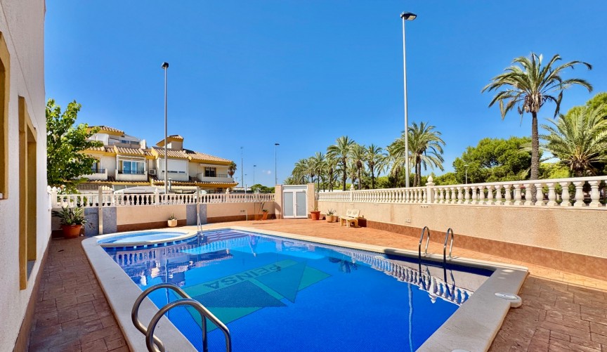 Återförsäljning - Duplex -
Santiago de la Ribera - Costa Calida