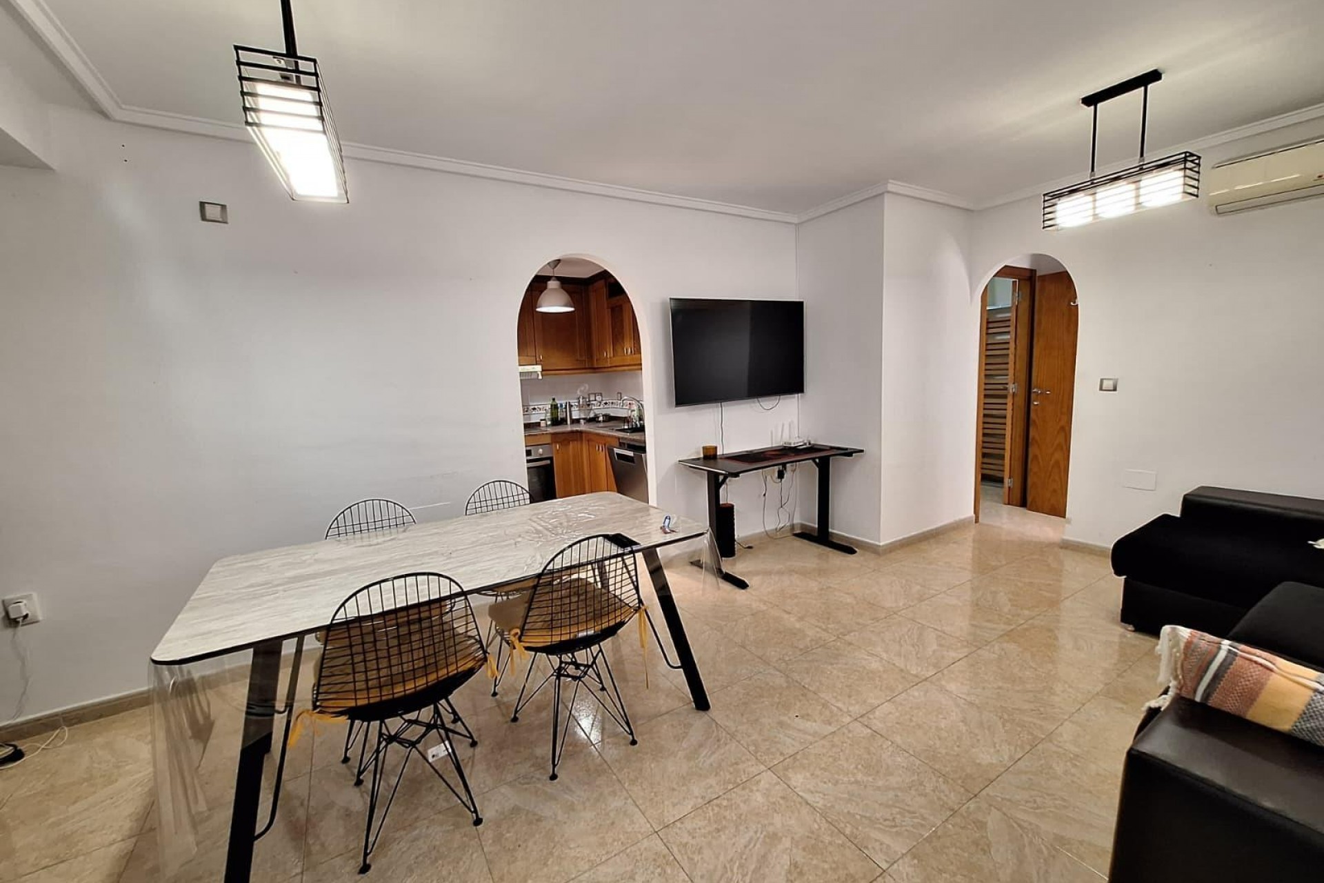 Återförsäljning - Duplex -
Torrevieja - aguas nuevas