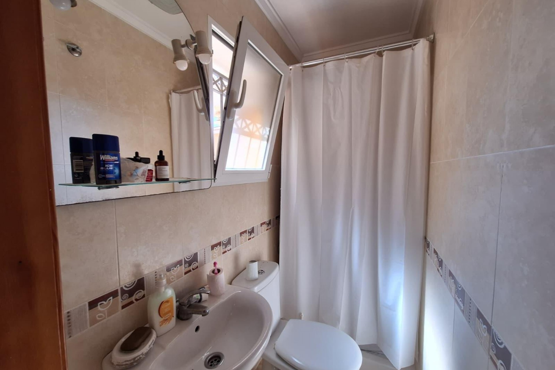 Återförsäljning - Duplex -
Torrevieja - aguas nuevas