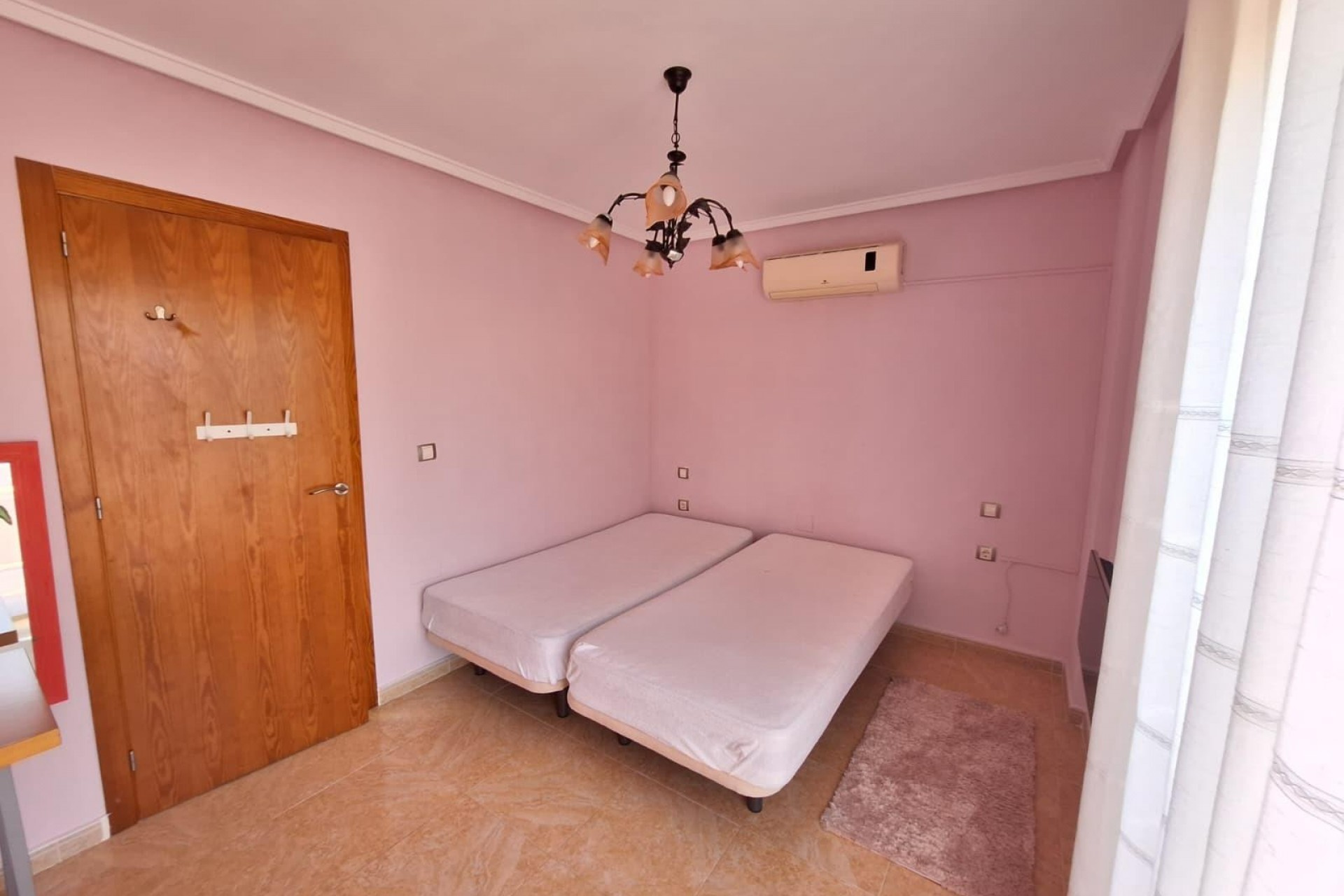 Återförsäljning - Duplex -
Torrevieja - aguas nuevas