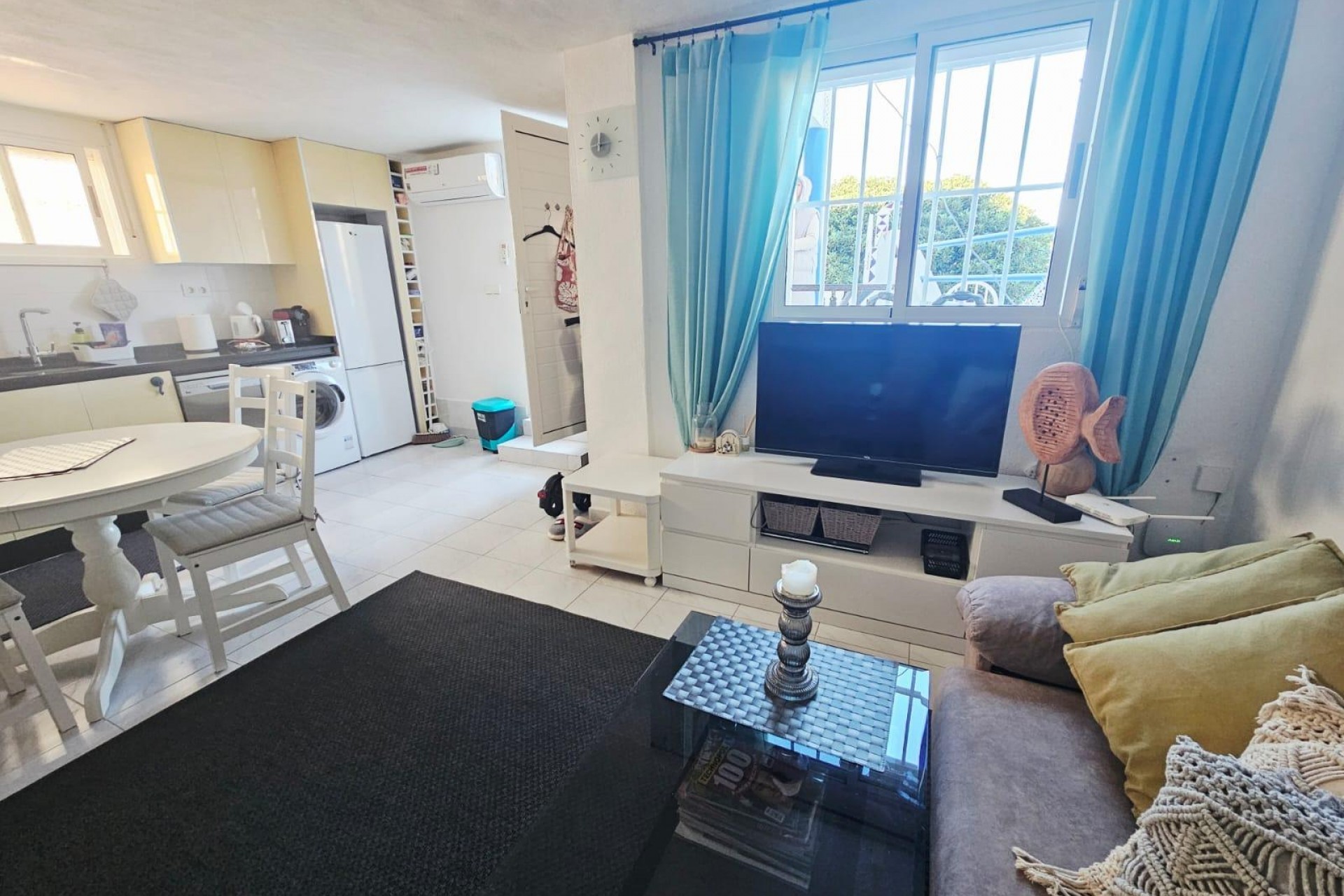 Återförsäljning - Duplex -
Torrevieja - Cabo Cervera