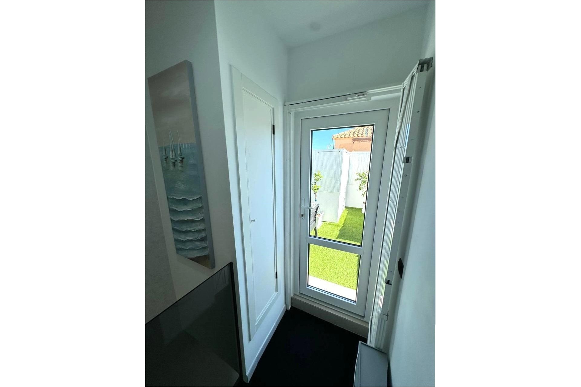 Återförsäljning - Duplex -
Torrevieja - Carrefour