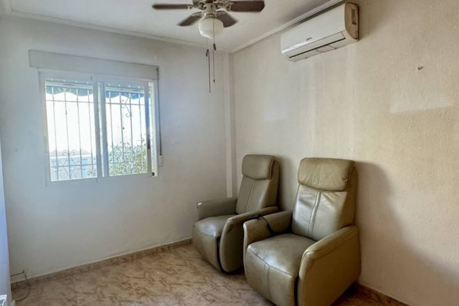 Återförsäljning - Duplex -
Torrevieja - Costa Blanca