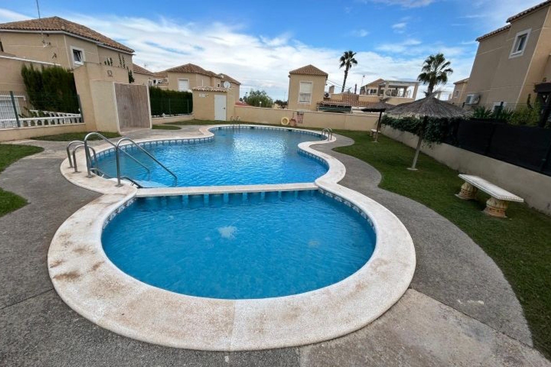 Återförsäljning - Duplex -
Torrevieja - Costa Blanca