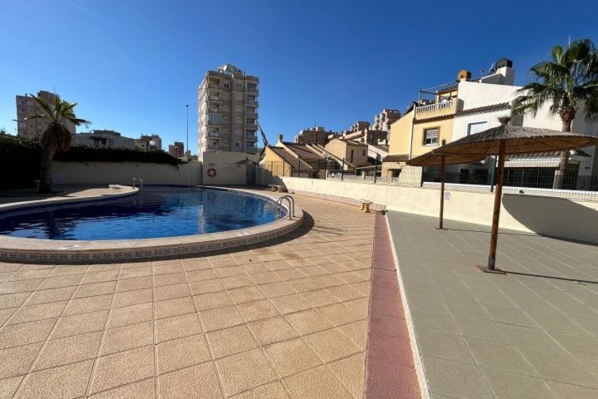 Återförsäljning - Duplex -
Torrevieja - Costa Blanca