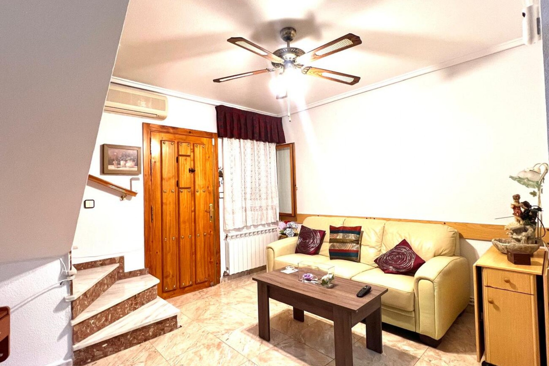 Återförsäljning - Duplex -
Torrevieja - Costa Blanca