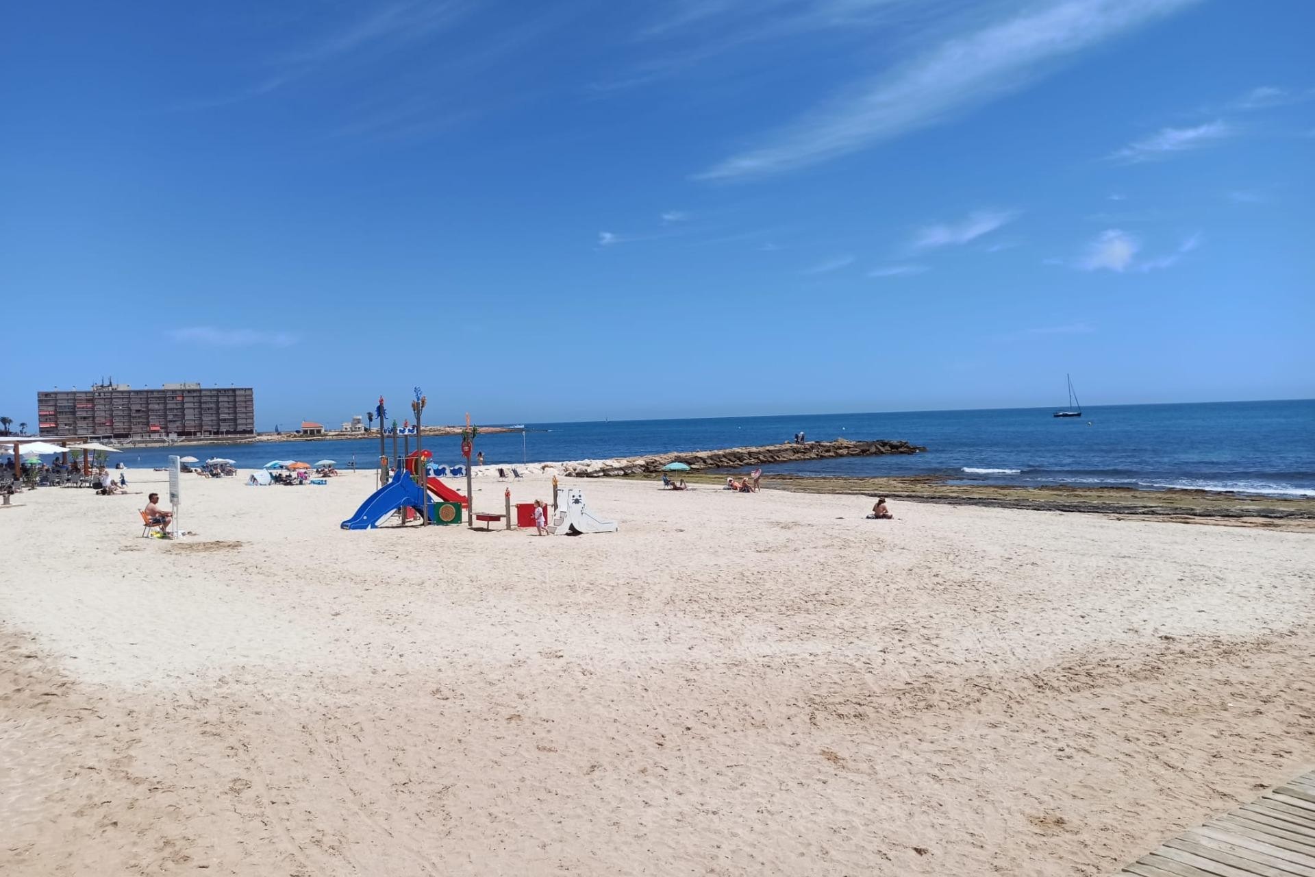 Återförsäljning - Duplex -
Torrevieja - Estacion De Autobuses