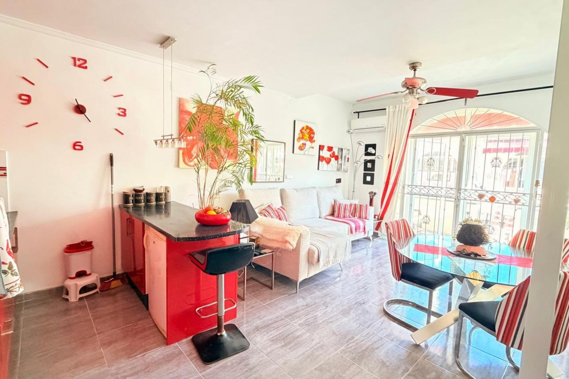 Återförsäljning - Duplex -
Torrevieja - La Siesta - El Salado - Torreta