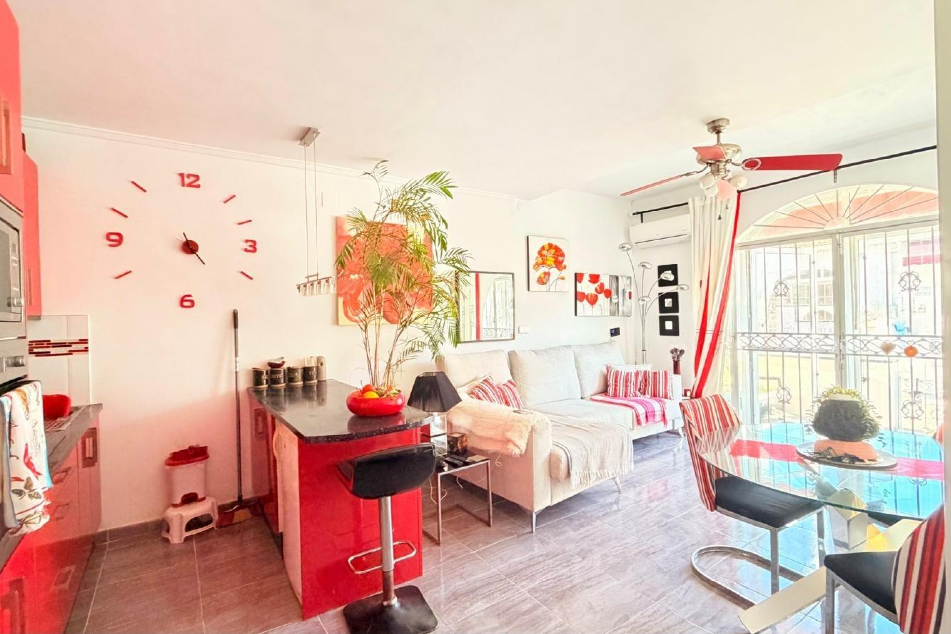 Återförsäljning - Duplex -
Torrevieja - La Siesta - El Salado - Torreta
