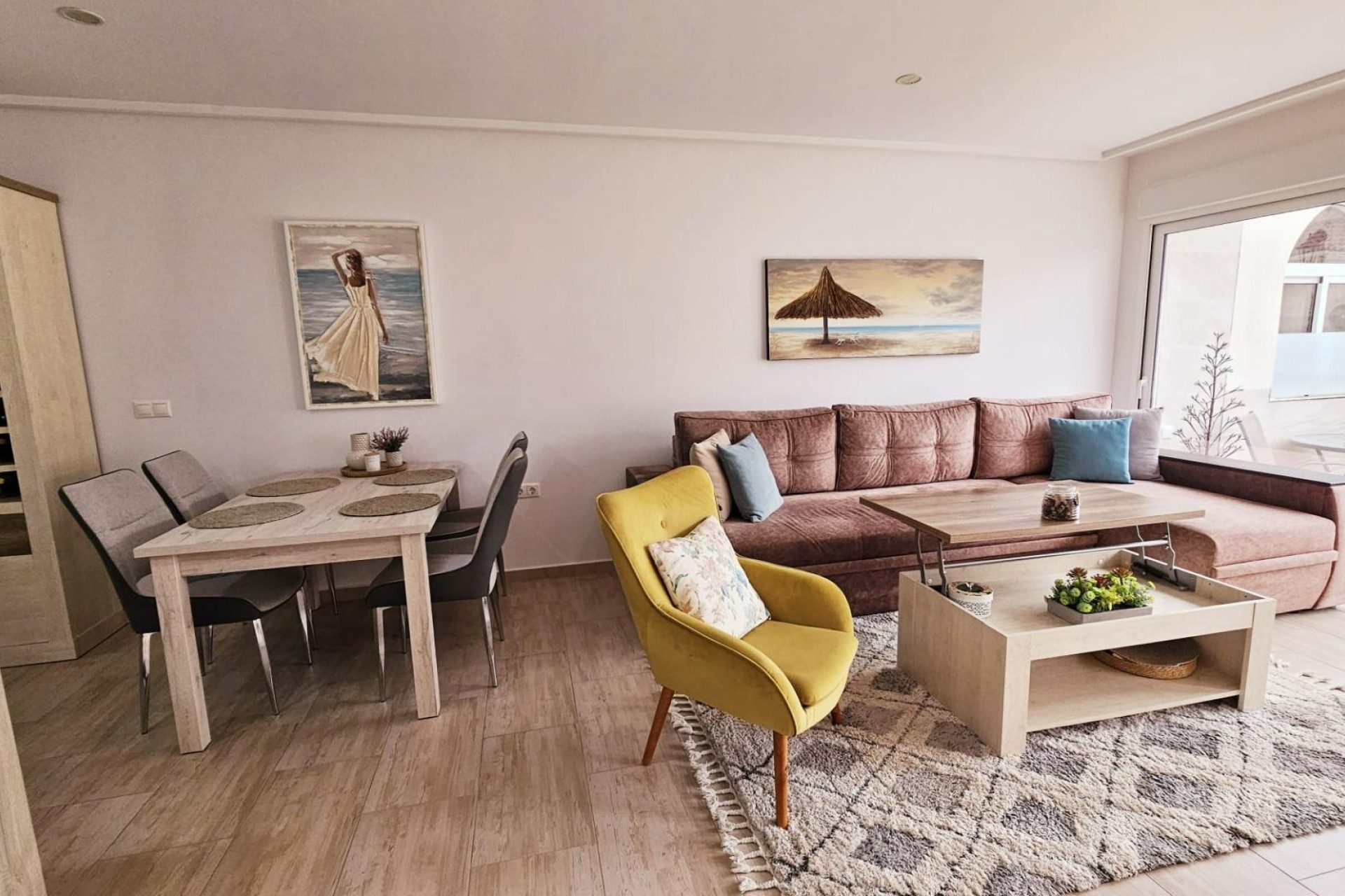 Återförsäljning - Duplex -
Torrevieja - La Siesta