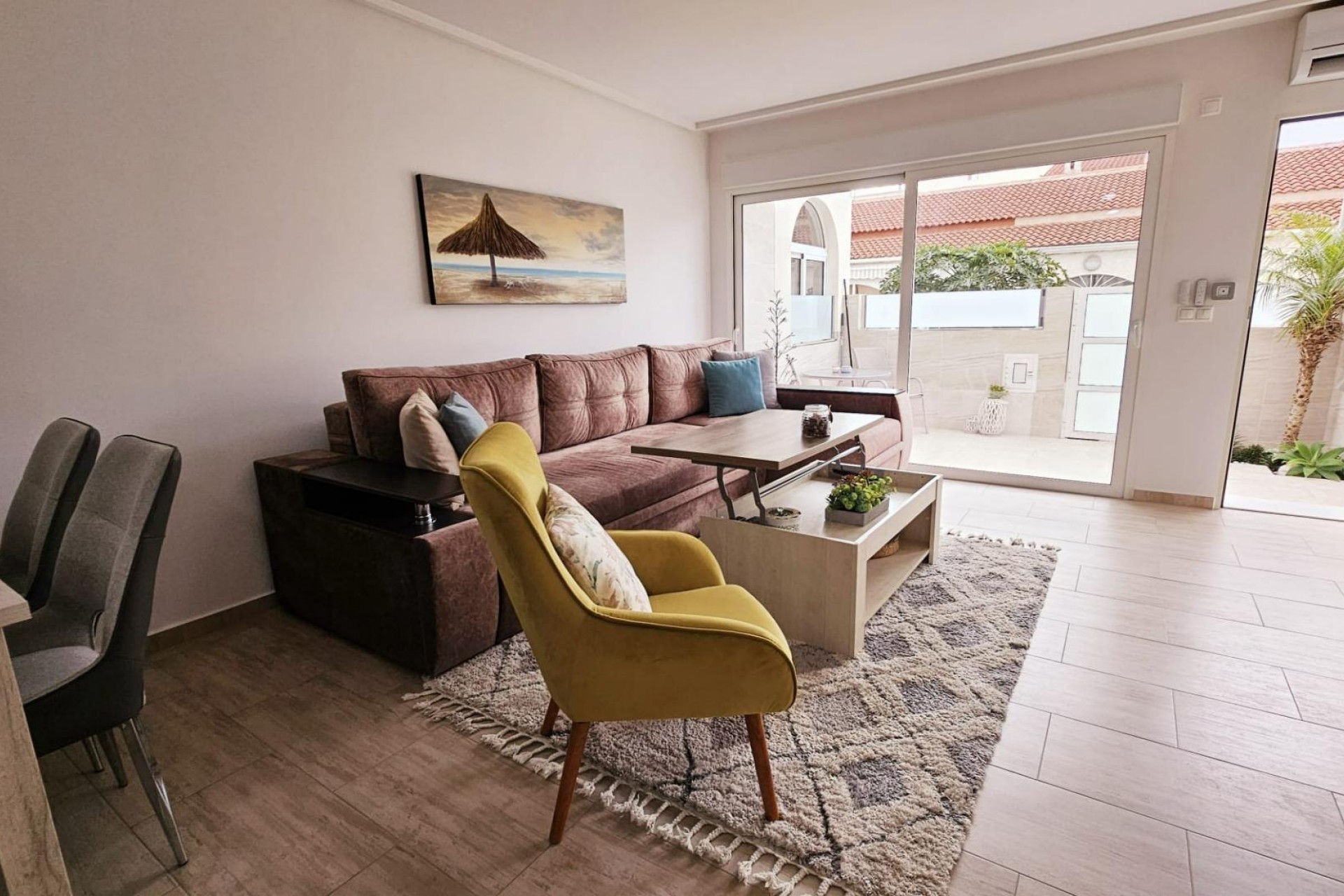 Återförsäljning - Duplex -
Torrevieja - La Siesta