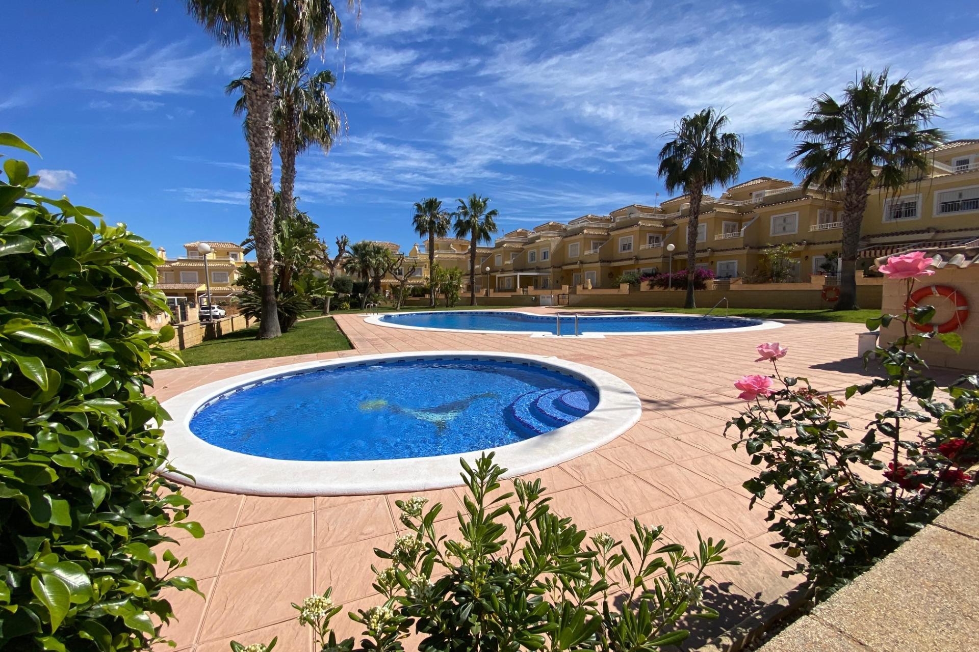 Återförsäljning - Duplex -
Torrevieja - Los Altos