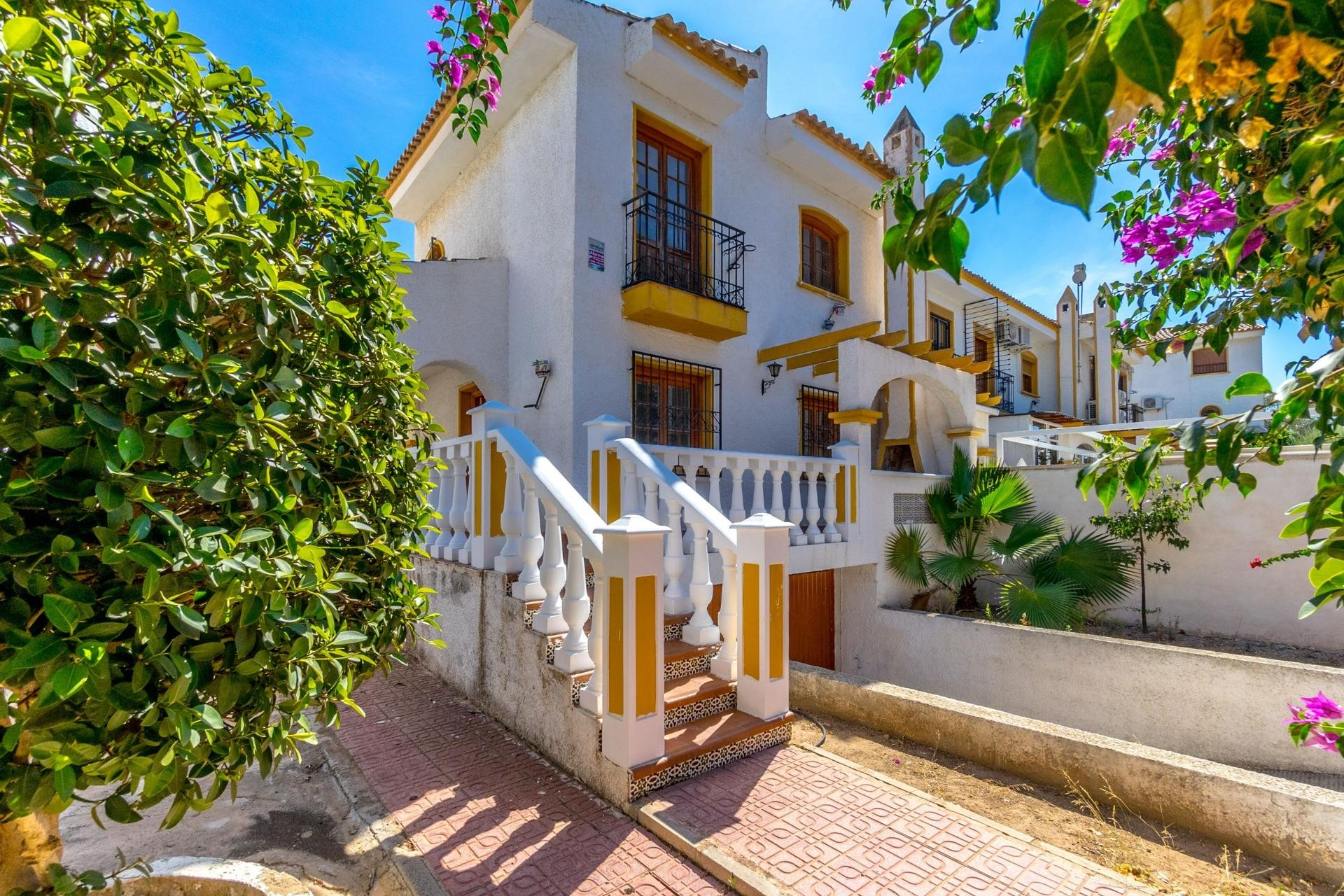 Återförsäljning - Duplex -
Torrevieja - Los Altos