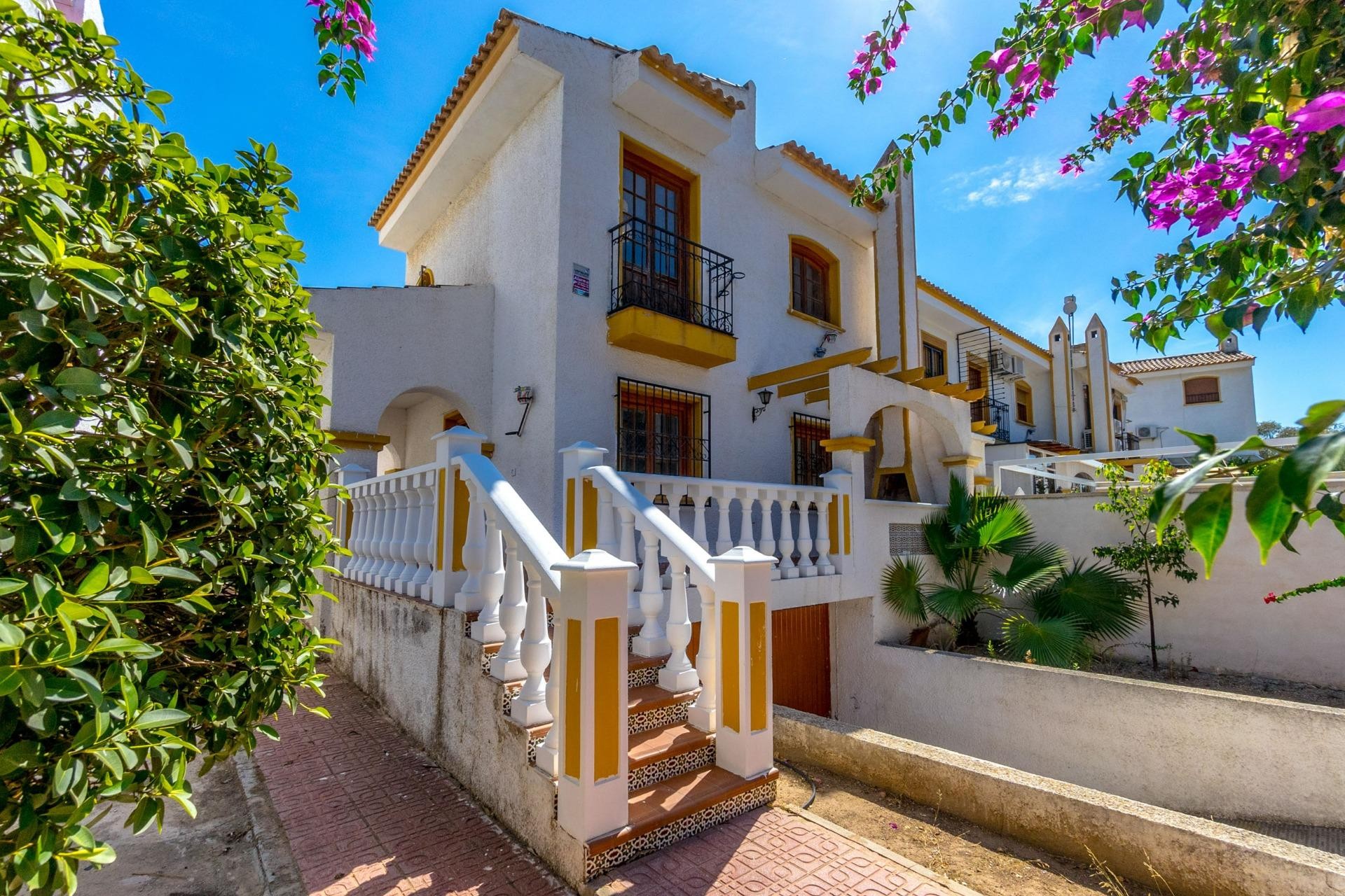 Återförsäljning - Duplex -
Torrevieja - Los Altos