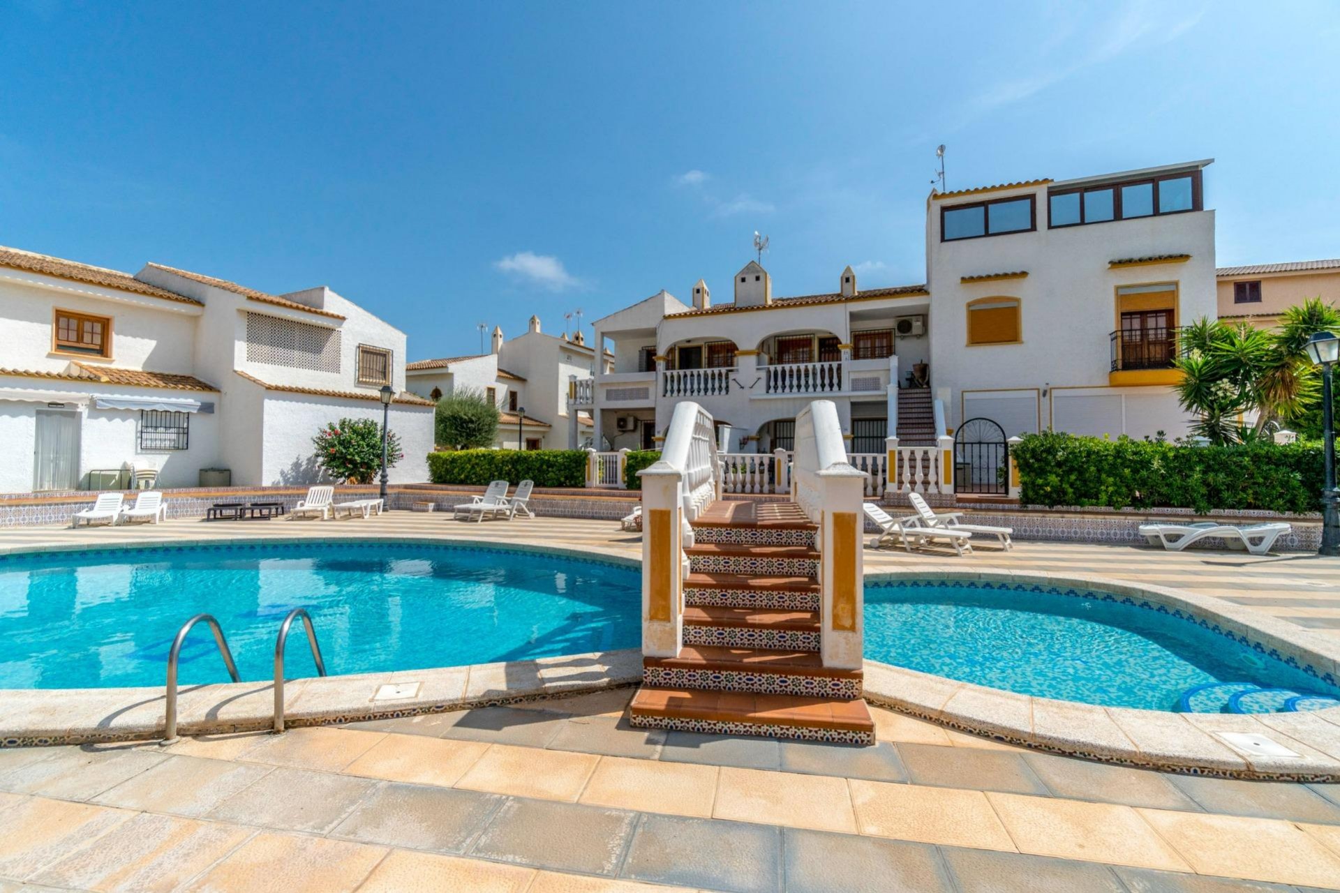 Återförsäljning - Duplex -
Torrevieja - Los Altos