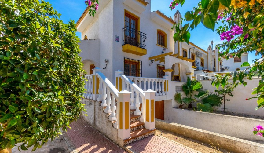 Återförsäljning - Duplex -
Torrevieja - Los Altos