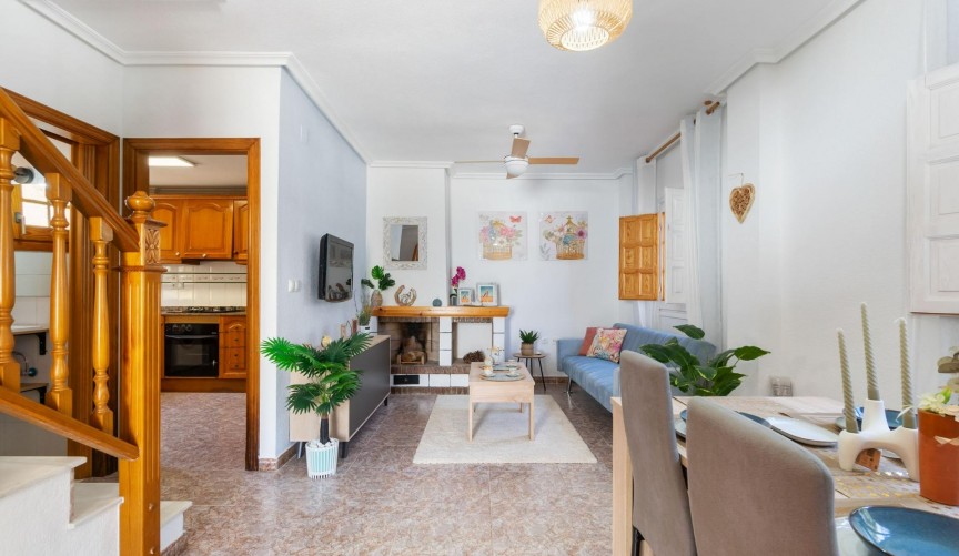 Återförsäljning - Duplex -
Torrevieja - Los Altos