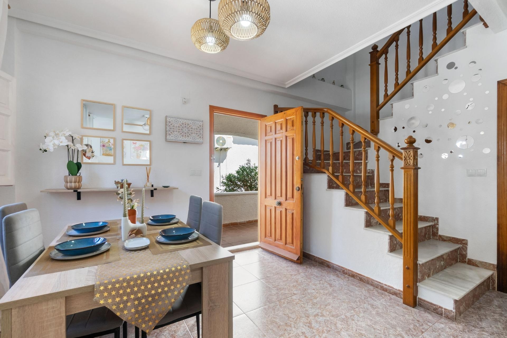 Återförsäljning - Duplex -
Torrevieja - Los Altos