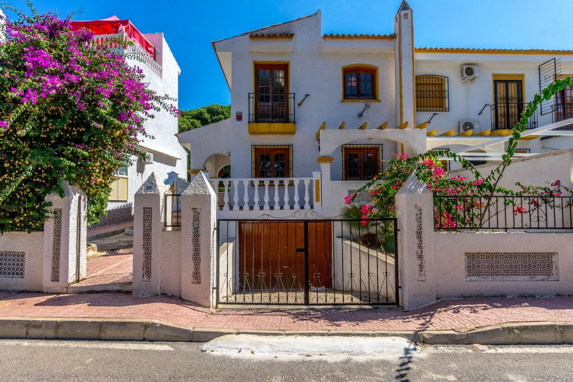 Återförsäljning - Duplex -
Torrevieja - Los Altos