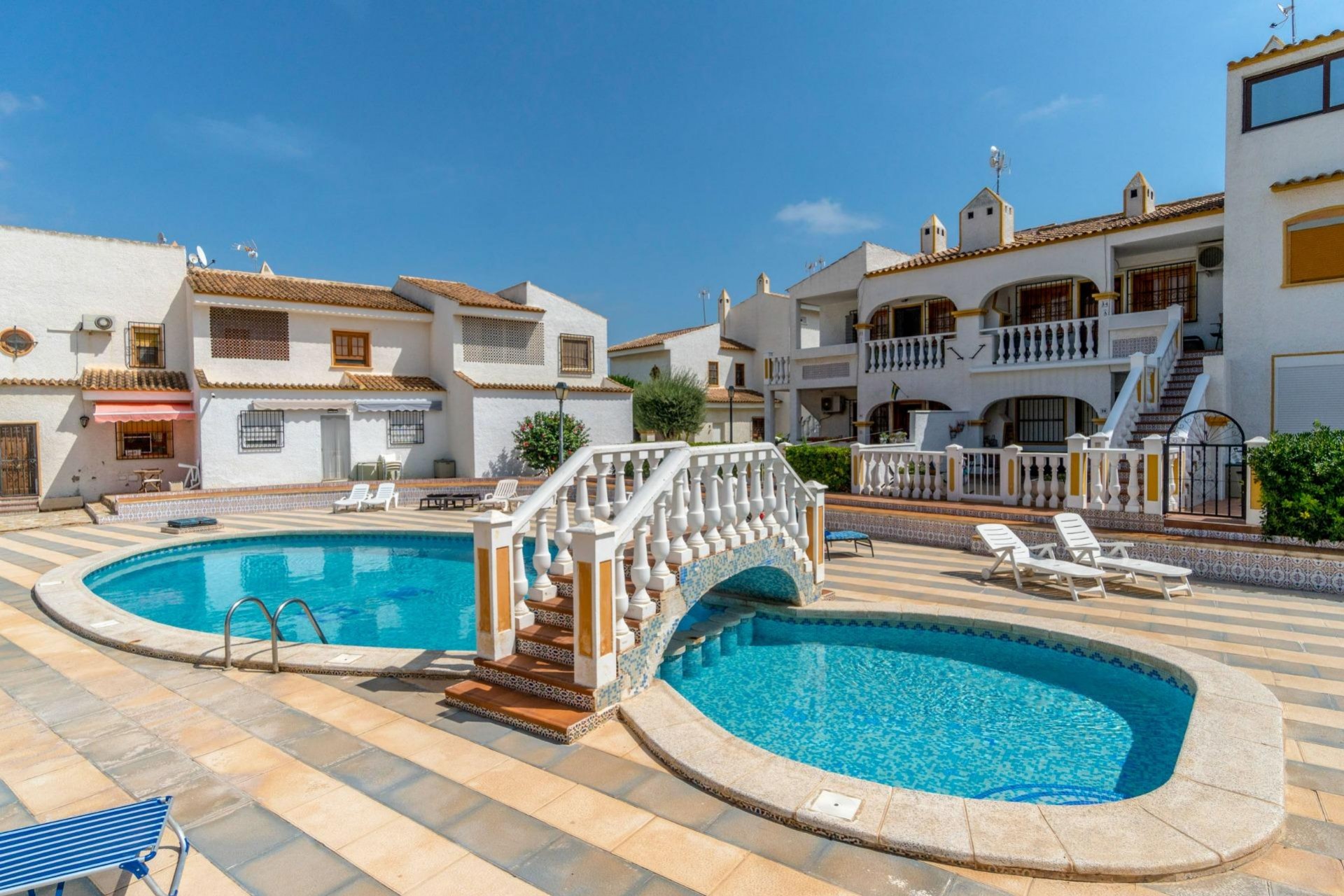 Återförsäljning - Duplex -
Torrevieja - Los Altos