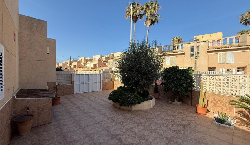 Återförsäljning - Duplex -
Torrevieja - Los Frutales
