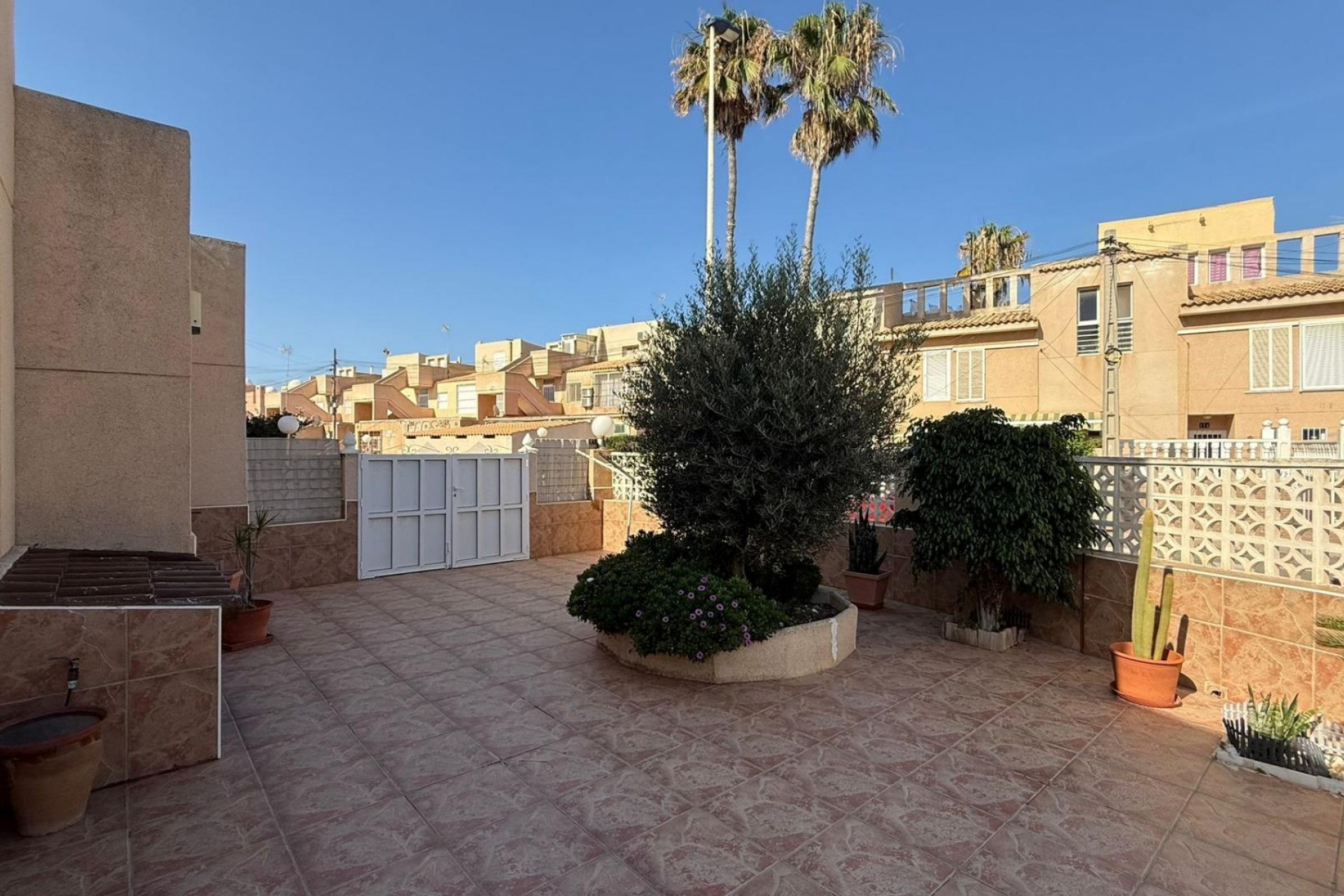 Återförsäljning - Duplex -
Torrevieja - Los Frutales