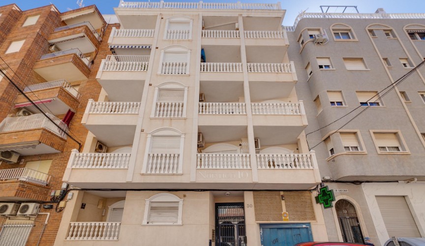 Återförsäljning - Duplex -
Torrevieja - Playa de los Locos