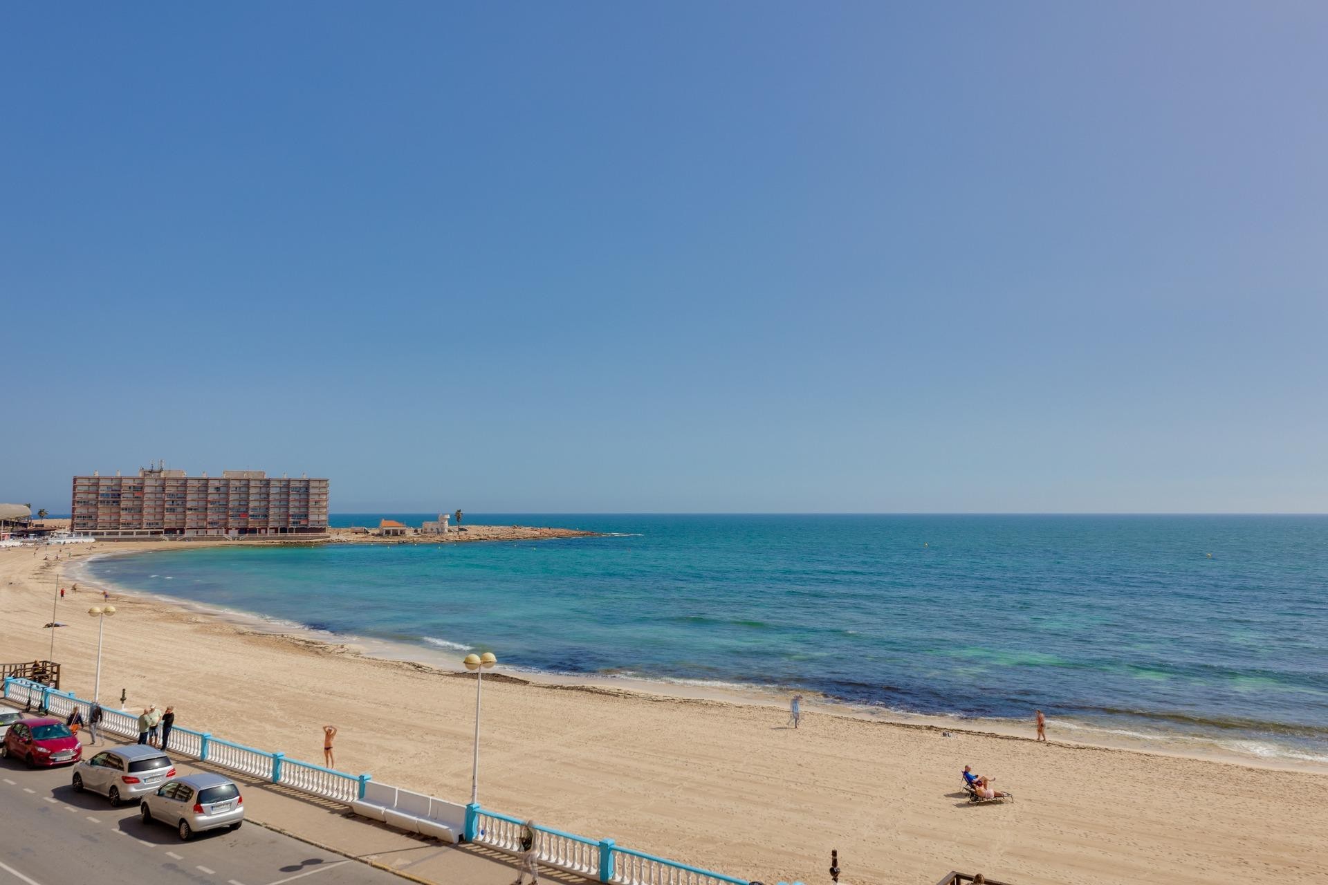 Återförsäljning - Duplex -
Torrevieja - Playa de los Locos