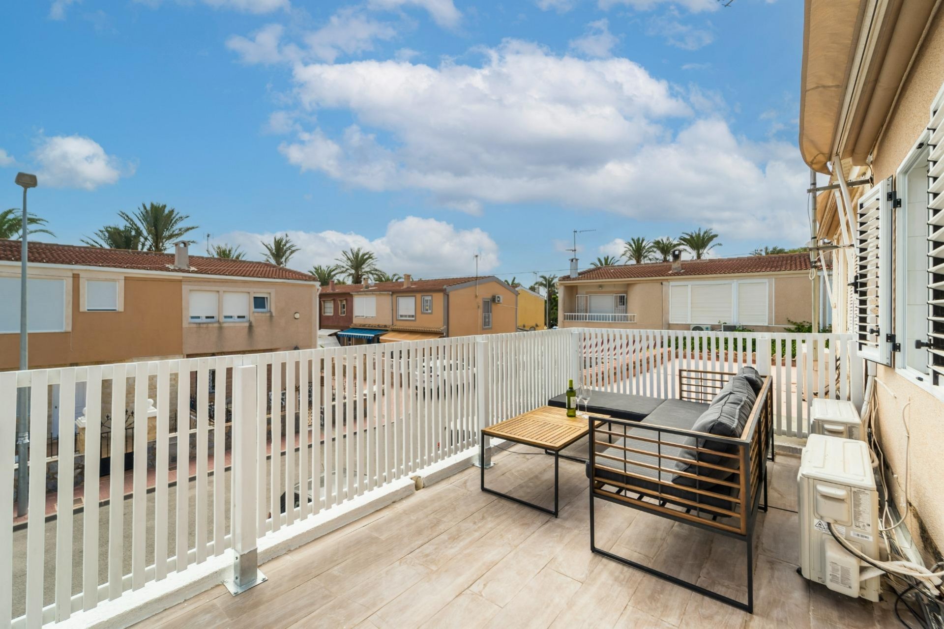 Återförsäljning - Duplex -
Torrevieja - Playa De Los Naufragos