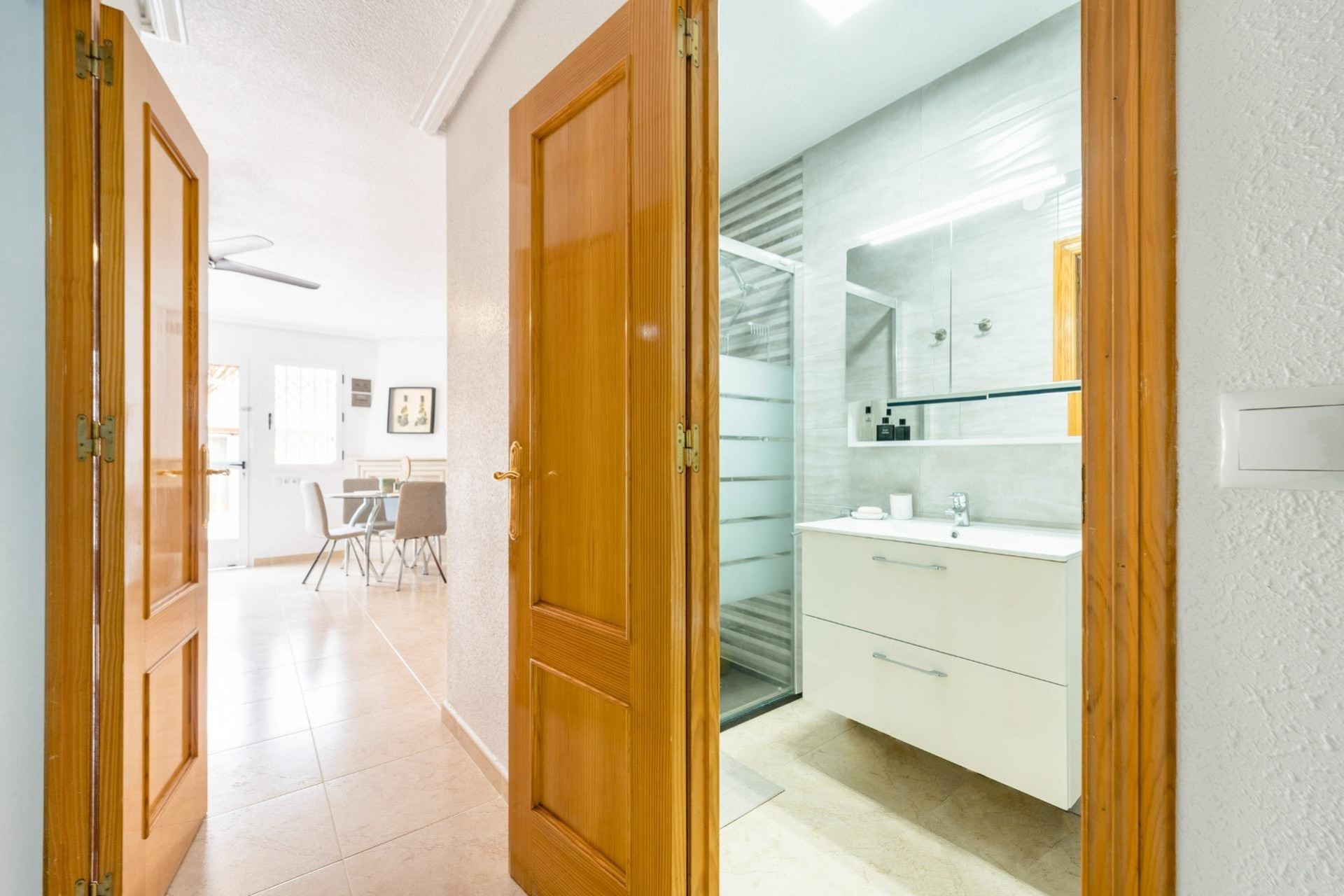 Återförsäljning - Duplex -
Torrevieja - Playa De Los Naufragos