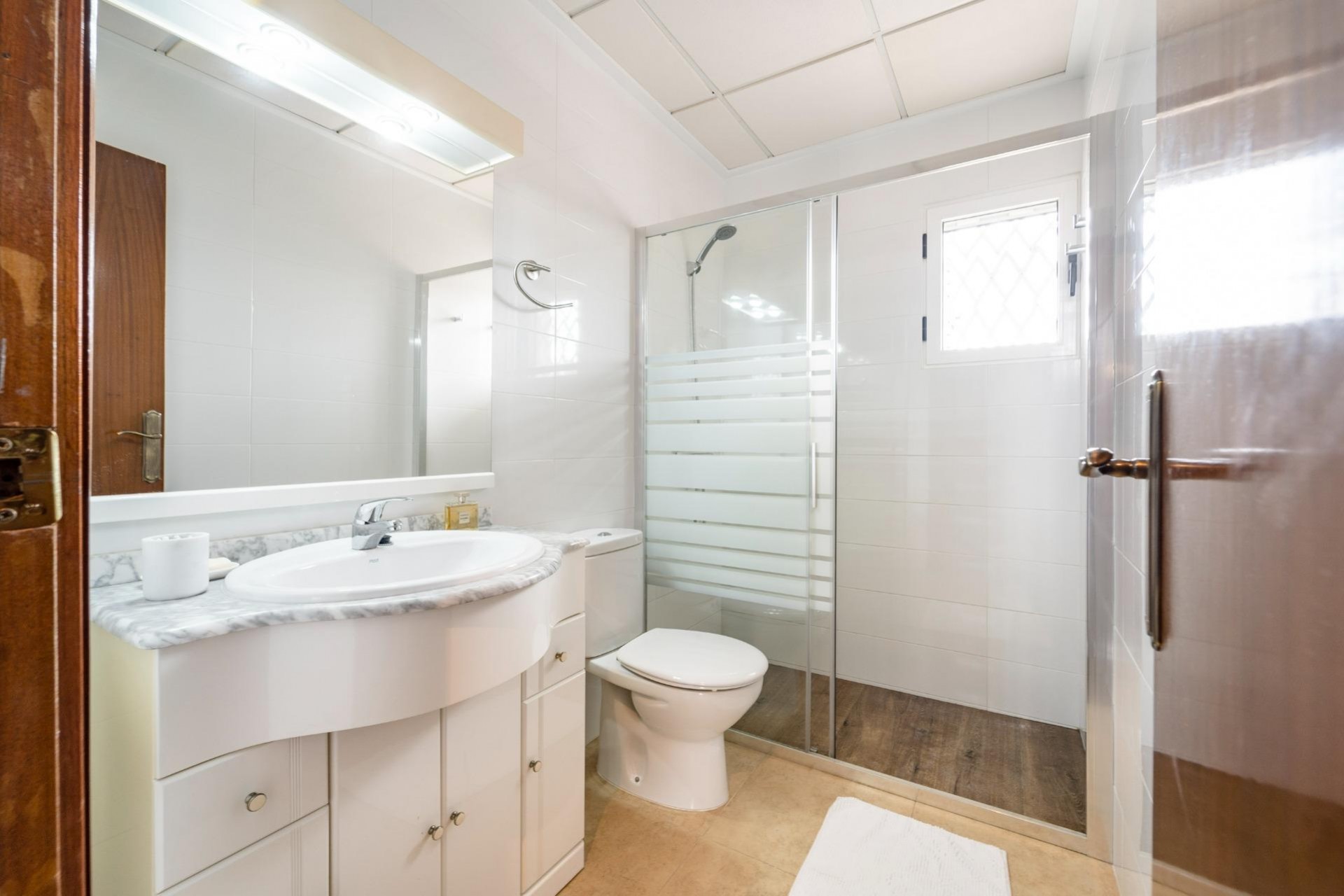 Återförsäljning - Duplex -
Torrevieja - Playa De Los Naufragos