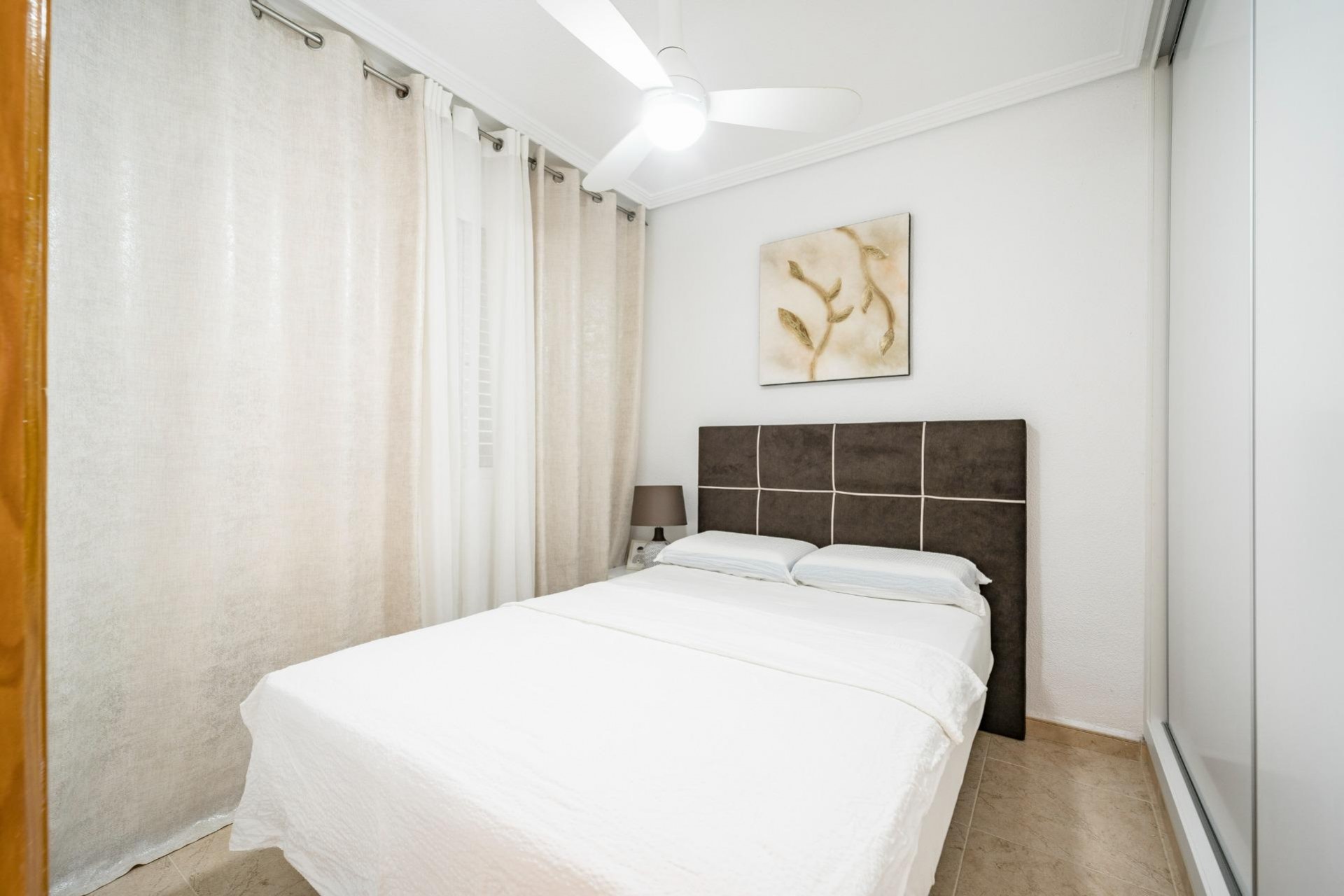 Återförsäljning - Duplex -
Torrevieja - Playa De Los Naufragos