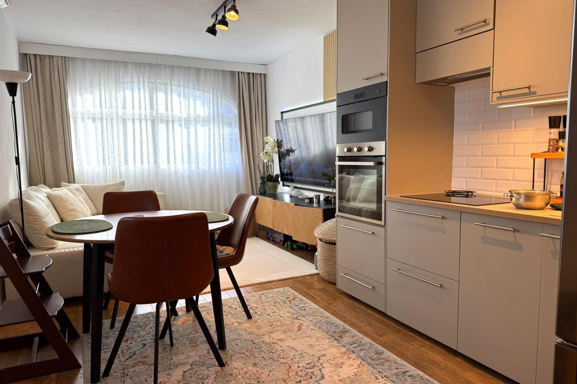 Återförsäljning - Duplex -
Torrevieja - Playa del Cura