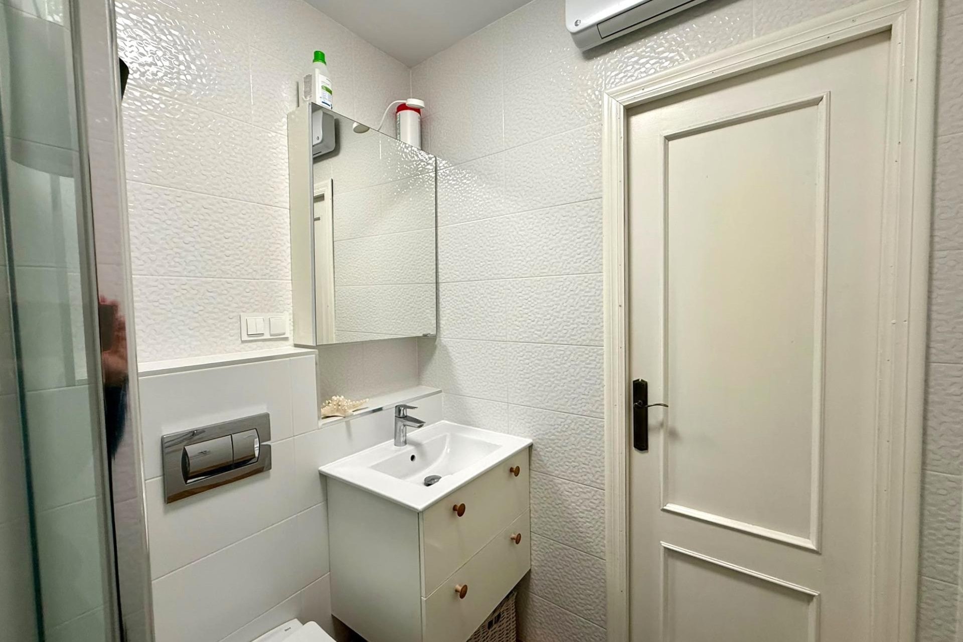 Återförsäljning - Duplex -
Torrevieja - Playa del Cura