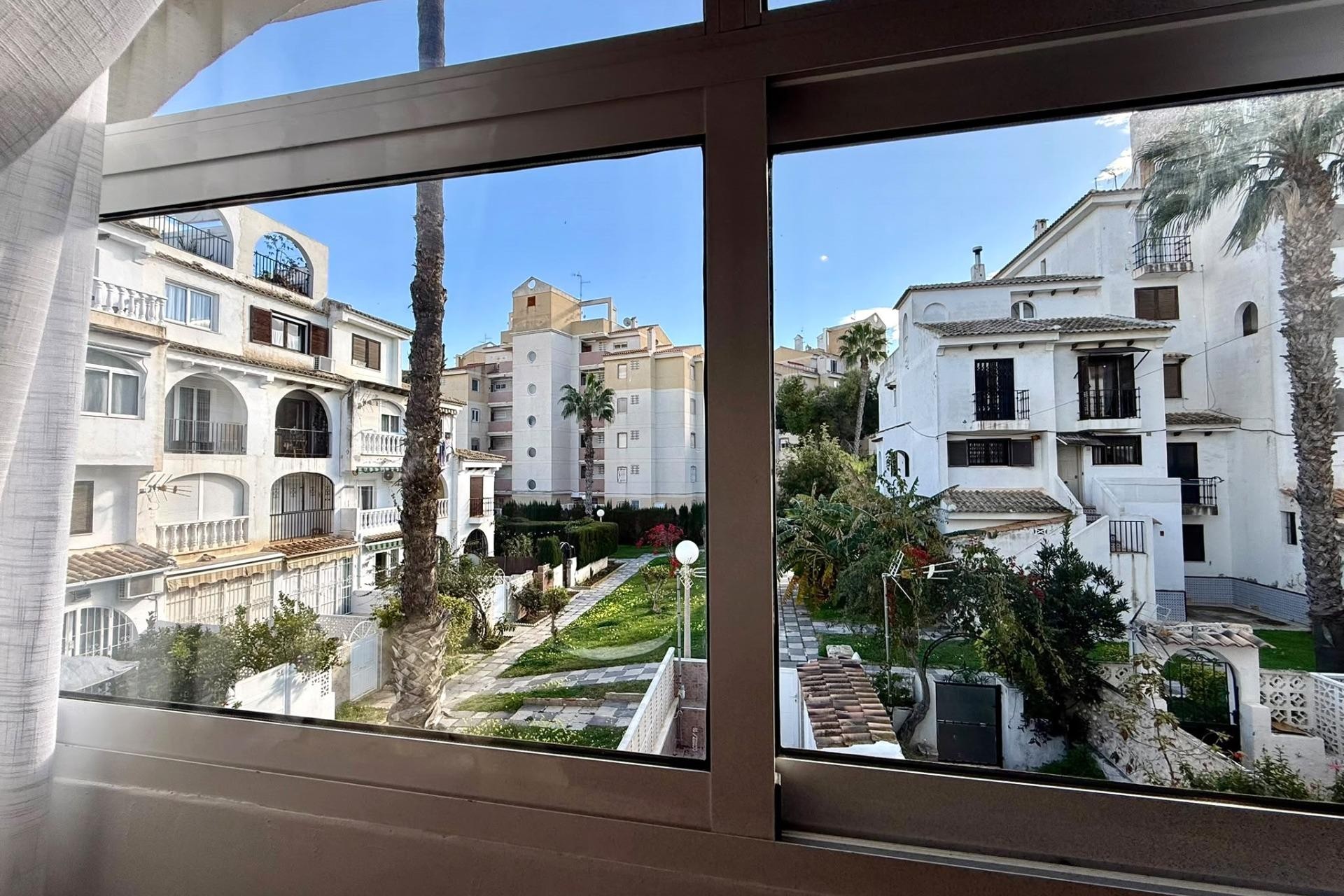 Återförsäljning - Duplex -
Torrevieja - Playa del Cura